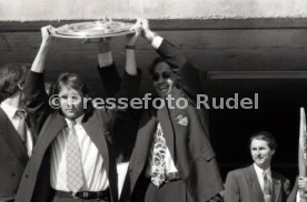 17.05.1992 VfB Stuttgart Meisterschaft Empfang im Stadion