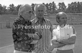 14.07.75 TSV 1860 M&uuml;nchen Fototermin 1975/1976