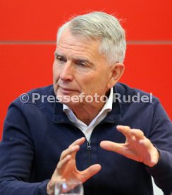 VfB Stuttgart Wolfgang Dietrich