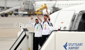 25.05.25 VfB Stuttgart Ankunft Flughafen Stuttgart aus Berlin DFB-Pokal Sieg