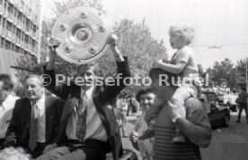 17.05.1992 VfB Stuttgart Meisterschaft Autokorso