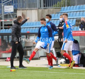 Fu&szlig;ball  2.Bundesliga Holstein Kiel vs. VfB Stuttgart