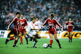 15.11.88 FC Bayern M&uuml;nchen - VfB Stuttgart