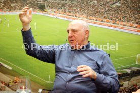 14.12.23 VfB Stuttgart Sebastian und Dieter Hoene&szlig;