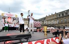 25.05.25 VfB Stuttgart Feier und Autokorso DFB-Pokal Sieg Stuttgart Schlossplatz