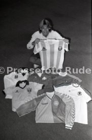 27.02.89 VfB Stuttgart J&uuml;rgen Klinsmann