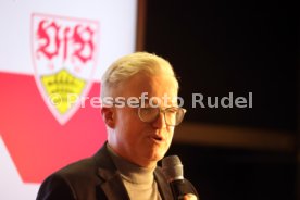 06.02.25 VfB Stuttgart Dunkelroter Tisch