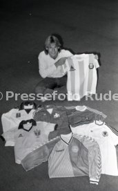 27.02.89 VfB Stuttgart J&uuml;rgen Klinsmann