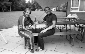 24.07.81 Fussball Bundesliga Ettmayer Senekowitsch