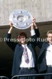 17.05.1992 VfB Stuttgart Meisterschaft Empfang im Stadion