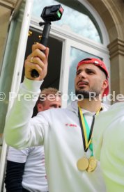 25.05.25 VfB Stuttgart Feier und Autokorso DFB-Pokal Sieg Stuttgart Schlossplatz