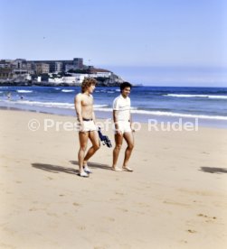 19.06.82 WM 1982 DFB Spieler am Strand