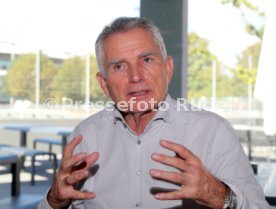 VfB Stuttgart Wolfgang Dietrich