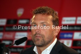 VfB Stuttgart PK Vorstellung Trainer Weinzierl