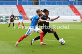 Fu&szlig;ball  2.Bundesliga Holstein Kiel vs. VfB Stuttgart