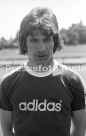 14.07.75 TSV 1860 M&uuml;nchen Fototermin 1975/1976
