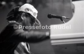 15.05.84 Elton John