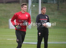 Jonathan Klinsmann Training bei VFB Stuttgart II Team.