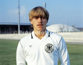 09.08.79 VfB Stuttgart Spieler im Trikot Nationalmannschaft
