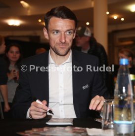 VFB Stuttgart Autogrammstunde