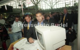 13.06.97 VfB Stuttgart Abflug Berlin DFB-Pokal Finale 1997