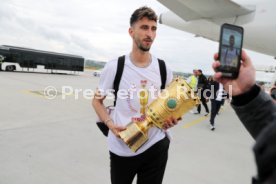 25.05.25 VfB Stuttgart Ankunft Flughafen Stuttgart aus Berlin DFB-Pokal Sieg