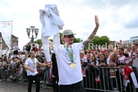 25.05.25 VfB Stuttgart Feier und Autokorso DFB-Pokal Sieg Stuttgart Schlossplatz