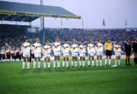 25.04.1990 Deutschland - Uruguay