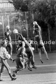 13.10.83 VfB Stuttgart Training