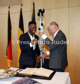 VfB Stuttgart Empfang Rathaus Meisterschaft 2. Bundesliga