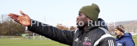 Fussball Amateure Hans Sarpei - Das T steht f&uuml;r Coach