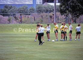 05.06.86 DFB Training Galindo