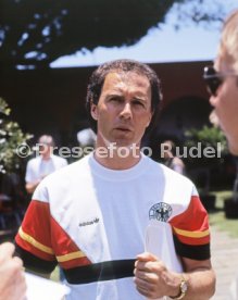 07.06.86 DFB Quartier Galindo