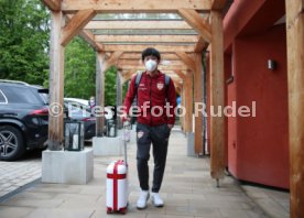 12.05.21 VfB Stuttgart Ankunft Spieler Quarant&auml;ne Trainingslager Wald-Hotel Stuttgart
