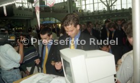 13.06.97 VfB Stuttgart Abflug Berlin DFB-Pokal Finale 1997