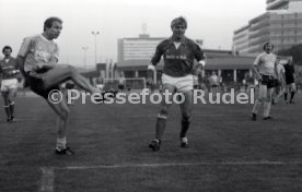 16.10.85 Vorstellung WM M&uuml;nzen 1986 und Prominentenspiel