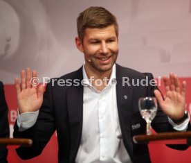 Pressekonferenz Er&ouml;ffnung VfB Stuttgart Akademie