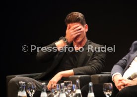 Podiumsdiskussion Stuttgart Liederhalle Wolfgang Dietrich, Mario Gomez, Uli Hoene&szlig;