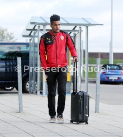 VfB Stuttgart Abflug Kurztrainingslager Mallorca am Flughafen Stuttgart