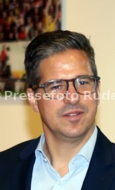 VfB Stuttgart Neues Dach MBA
