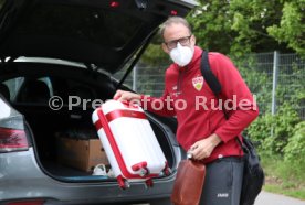 12.05.21 VfB Stuttgart Ankunft Spieler Quarant&auml;ne Trainingslager Wald-Hotel Stuttgart