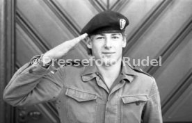 05.12.83 Stuttgarter Kickers J&uuml;rgen Klinsmann Bundeswehr