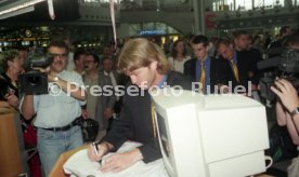 13.06.97 VfB Stuttgart Abflug Berlin DFB-Pokal Finale 1997