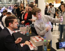 VfB Stuttgart Autogrammstunde Breuninger
