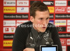 VfB Stuttgart PK Trainer Hannes Wolf