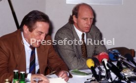 16.01.90 VfB Stuttgart PK Vorstellung Manager Hoene&szlig;