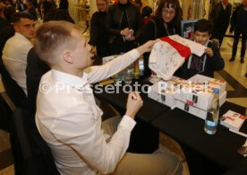 VFB Stuttgart Autogrammstunde