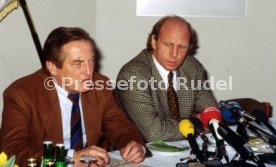 16.01.90 VfB Stuttgart PK Vorstellung Manager Hoene&szlig;