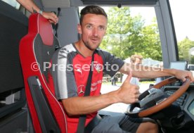 VfB Stuttgart Vorstellung Neuer Mannschaftsbus