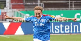 Fu&szlig;ball  2.Bundesliga Holstein Kiel vs. VfB Stuttgart